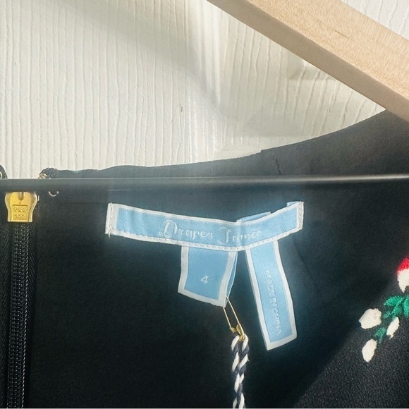 Draper James Dress Mini Floral Sheath Black Dainty V-Neck Work 4 Small New - Picture 8 of 9